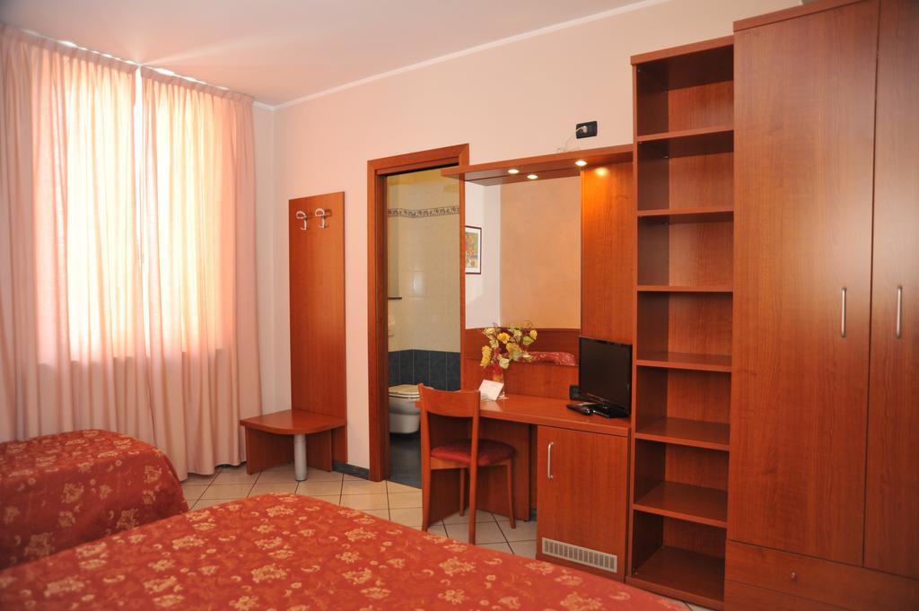 Hotel Stazione Livorno Ngoại thất bức ảnh