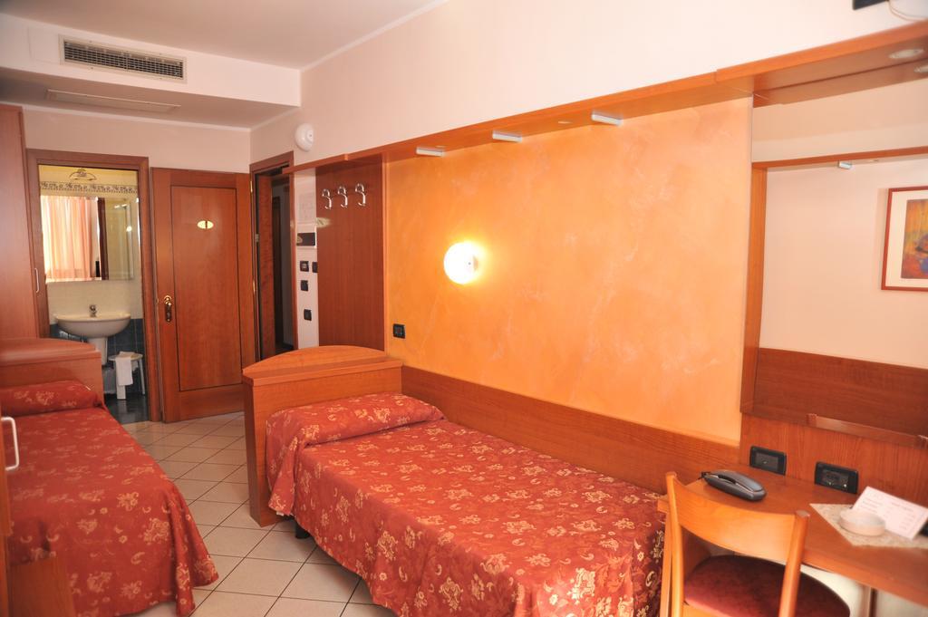 Hotel Stazione Livorno Ngoại thất bức ảnh
