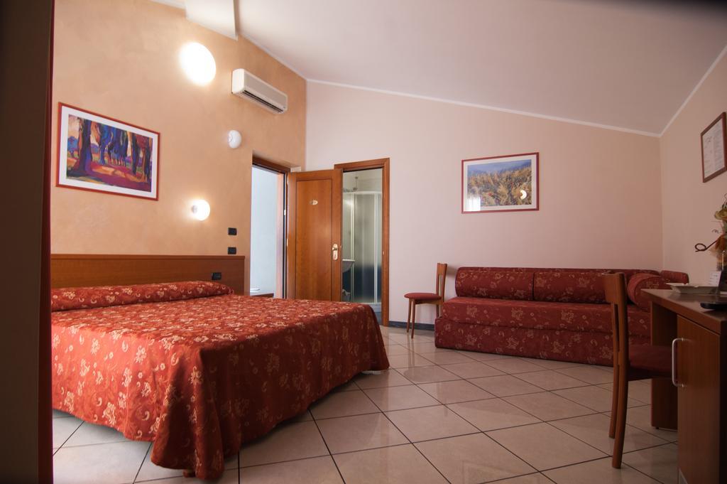 Hotel Stazione Livorno Phòng bức ảnh