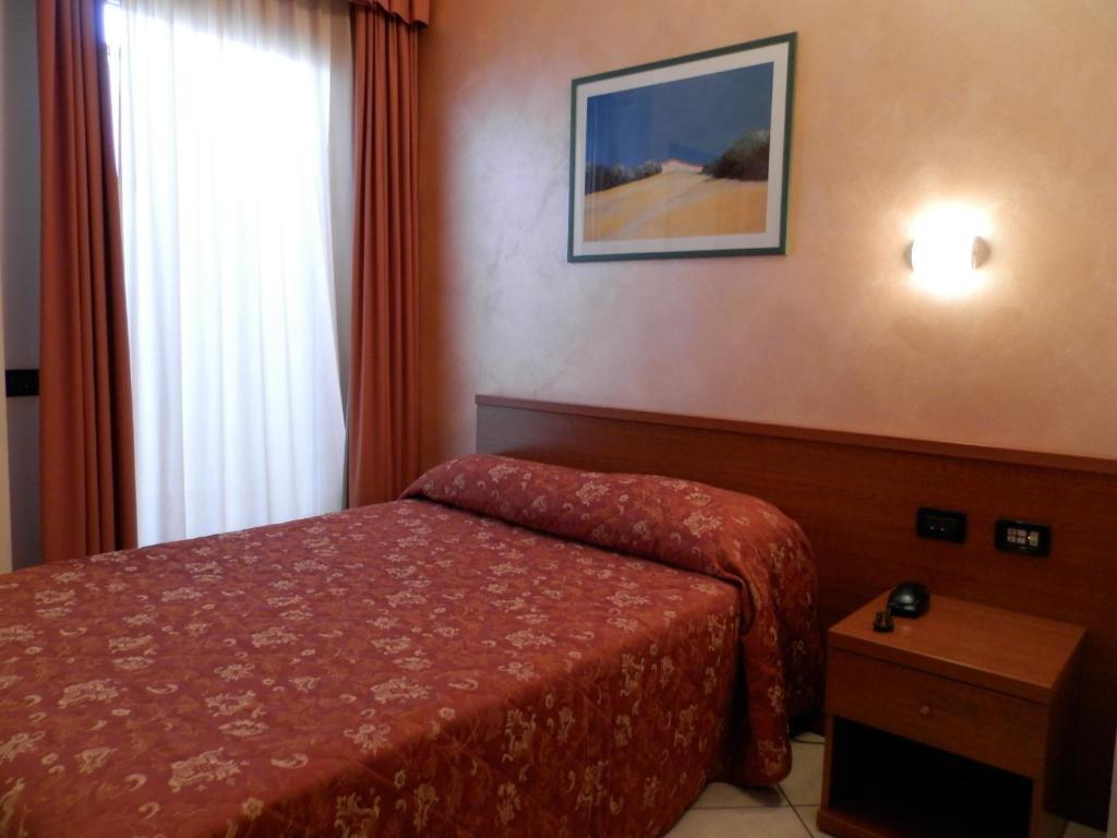 Hotel Stazione Livorno Phòng bức ảnh